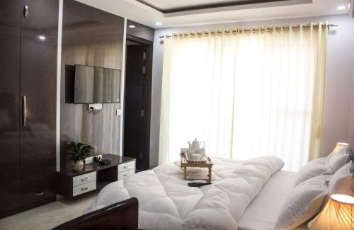 Sushant Lok Apartamento | Parfait Street 3Bhk Service Apartment Near Fortis