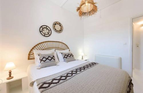 Santa Maria Casa | Parian Philoxenia Villa, Mikri Santa Maria beach