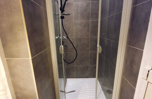Villa Montmorency Apartamento | Paris 16th / Auteuil / Top Floor / Private Alley