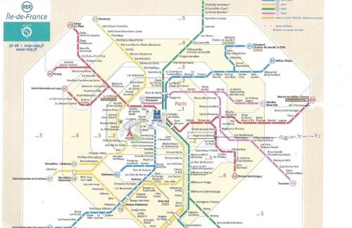 Beaute Baltard Apartamento | Paris Eiffel Tower et Disney apartments, parkings gratuits et sécurisés, 10 minutes métro to Paris