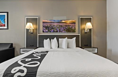 Paris Hotel | Paris Inn & Suites