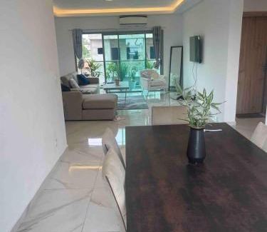 Bingerville Apartamento | Paris Village Apartment