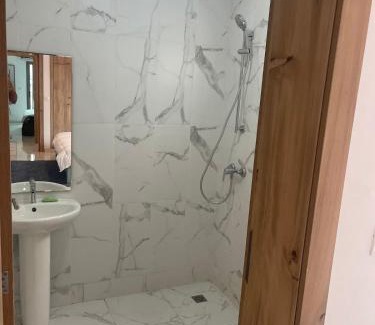Bingerville Apartamento | Paris Village Apartment
