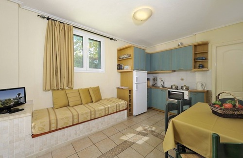 Aipeia Casa | Paris Village