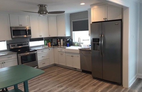 Stone Harbor Apartamento | Parque y caminata a playas, bahía, tiendas, bares y restaurantes