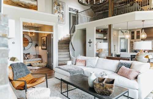South Snyderville Basin Casa | Park City Luxury Lakefront w/Spectacular Views! Hot Tub, 4min to Ski Lift, 5BR.