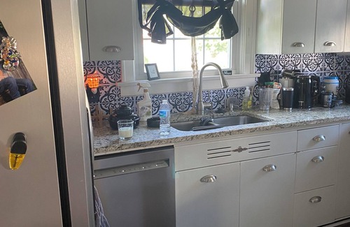 Macon Casa | Park, downtown, antiques, restaurants, all within walking distance. 1942 home.