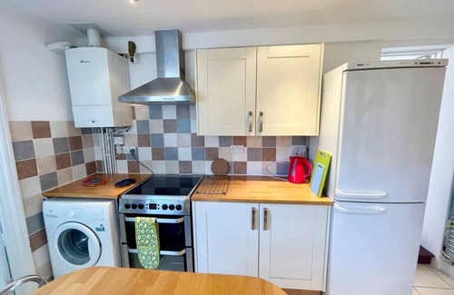 Henley Casa | Park End House - Parking Pet Friendly - From 180 Per Night