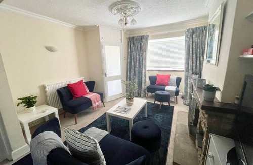 Henley Casa | Park End House - Parking Pet Friendly - From 180 Per Night