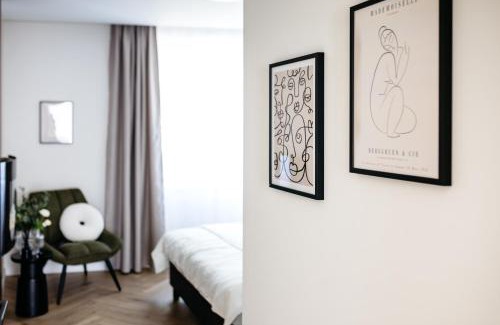 Gyor Apartamento | Park Home with Free Street Parking