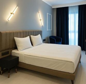 Arnavutkoy Hotel | Park Hotel & Private Transportation İstanbul Airport-By Loft