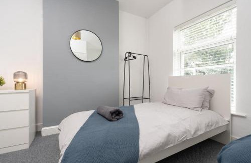Crewe Casa | Park House - By Sigma Stays