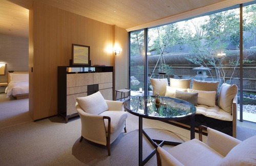 Sannenzaka Ninenzaka Hotel | Park Hyatt Kyoto