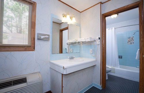 Marshfield Hotel | Park Motel