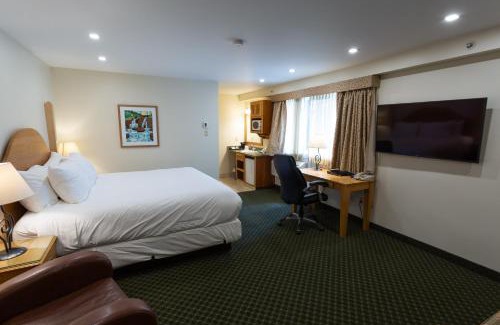 East Kootenay Cabina | Park Place Lodge