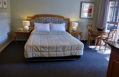 Gerringong Hotel | Park Ridge Retreat
