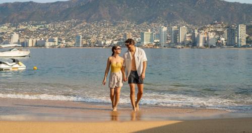 Guitarrón Complejo | Park Royal Beach Acapulco - All Inclusive