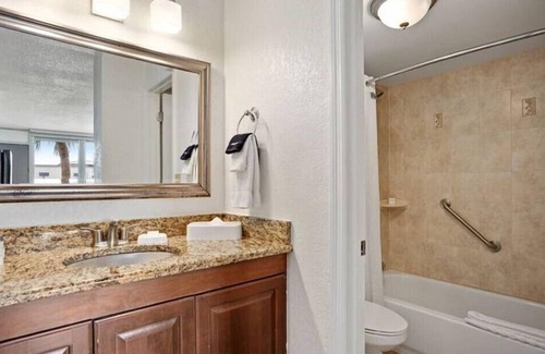 Historic Downtown Kissimmee Casa | Park Royal Orlando Suite Located in the Entertainment District