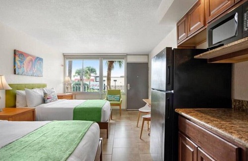 Historic Downtown Kissimmee Casa | Park Royal Orlando Suite Located in the Entertainment District