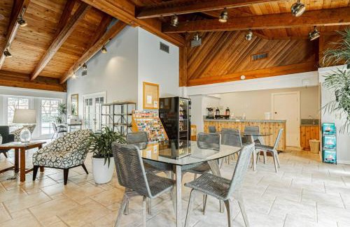 Park Shore Casa | Park Shore Resort 3rd Floor Bldg H