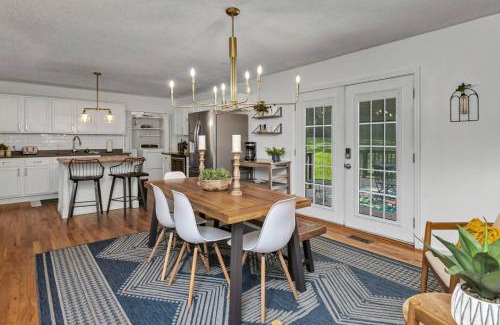 Earlewood Casa | Park St Haven 4BR with Patio