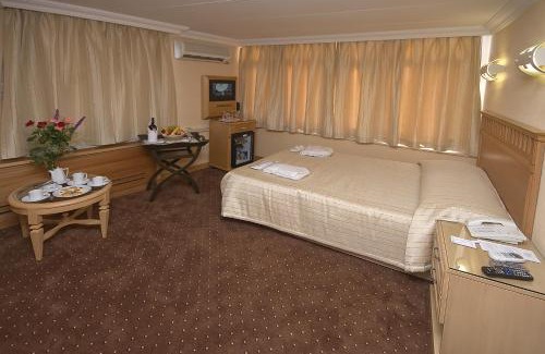 Gumussuyu Mahallesi Hotel | Park Star Hotel Taksim