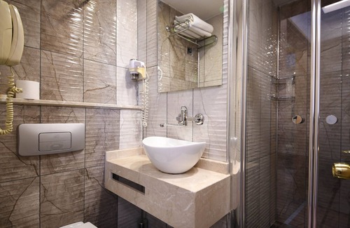 Gumussuyu Mahallesi Hotel | Park Star Hotel Taksim
