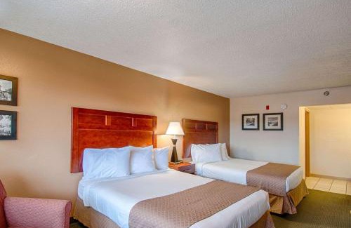 Pigeon Forge Hotel | Park Tower Inn