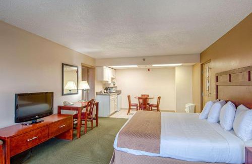 Pigeon Forge Hotel | Park Tower Inn