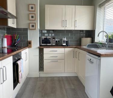 Sewerby Casa | Park View Cottage - 3 Beds - 2 Bedrooms in Sewerby
