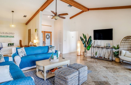 Lochmoor Waterway Estates Casa | Park-view, dog-friendly home with pool, lanai & AC - near golf, beaches & dining