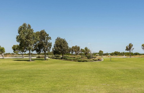 Lancelin Casa | Park View - Great family holiday house Pet Friendly
