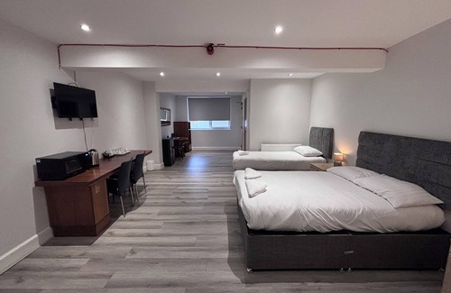 Leith Casa | Park View Rooms