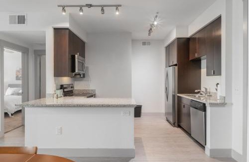 Oak Lawn Apartamento | Park West 450 1bedroom Suite, Pool, Gym, Parking