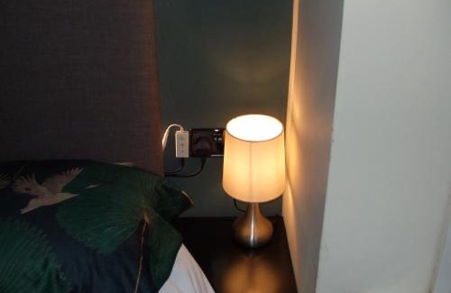 Bloxwich Casa | Parkdale-2 Bedroom House in Sheldon Birmingham