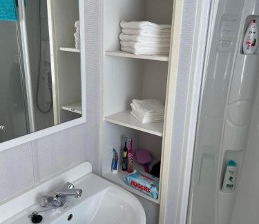 Great Yarmouth Complejo | Parkdean Static caravan on cherry tree holiday park