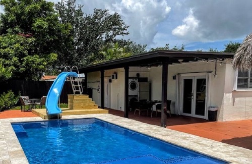 Westchester Casa | Parker's Place Miami / Sleeps 16 - Cerca del puerto de cruceros y todos los puntos calientes