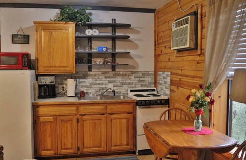 Eureka Springs Cabina | Dogwood - Parkers Hideaway en el río