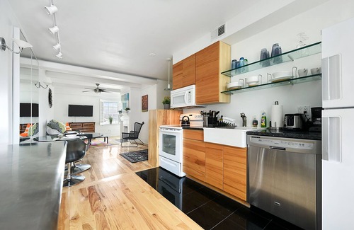 Bloomfield Apartamento | ♥Parking~5★Location♛Queen Bed♥West Penn♥10min DT★Elevator- Cental Location