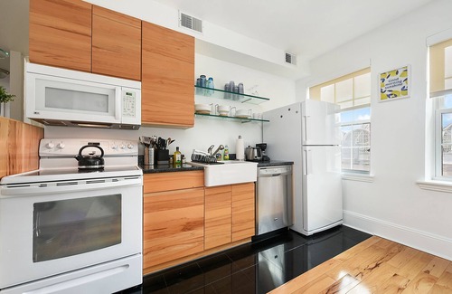Bloomfield Apartamento | ♥Parking~5★Location♛Queen Bed♥West Penn♥10min DT★Elevator- Cental Location