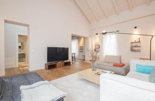 Pavia Apartamento | Parking & Free Wifi - La Dimora degli Artisti