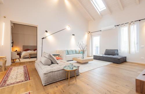 Pavia Apartamento | Parking & Free Wifi - La Dimora degli Artisti