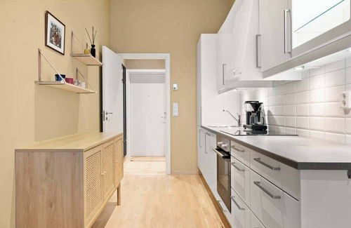 Arstad Apartamento | Parking I City Traveller & Workspace I Modern