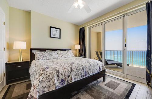 Long Beach Casa | PARKING INCLUDED-Beachfront 2BD Ocean Villa! Gorgeous Amenities, Private Complex
