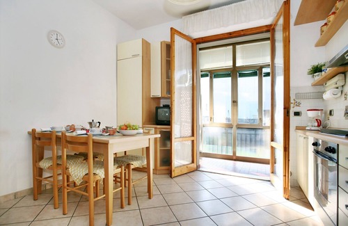 Scandicci Apartamento | Cómodo y panorámico para turismo y trabajo en Florencia y Toscana (PC / Wifi)