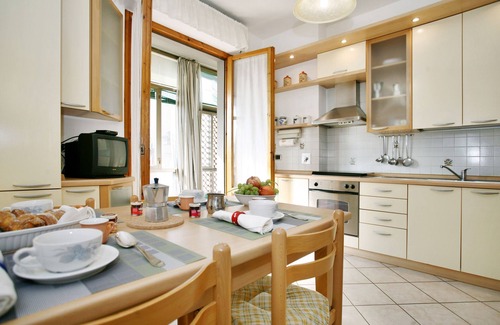 Scandicci Apartamento | Cómodo y panorámico para turismo y trabajo en Florencia y Toscana (PC / Wifi)