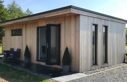 Askam-in-Furness Apartamento | Parkknott Retreat Luxury Lodge with Private Hot Tub