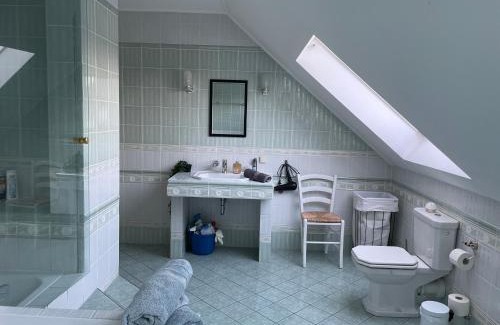 Erlensee Apartamento | Parkplätze, Einzelbetten, 2 Balkone, fast Wi-Fi 100 Mbit, Homeoffice, Aufzug, lichtdurchflutet, Panoramablick