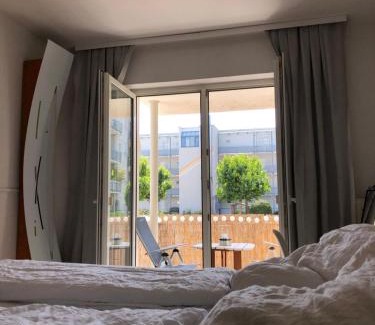 Wiesbaden Apartamento | Parkplatz und Balkon - Burberg`s Heimathafen in Wiesbaden