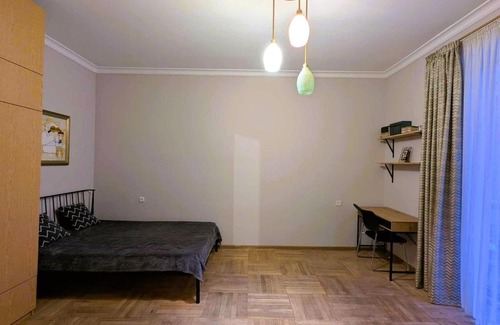 Vake Apartamento | Parkside Apartment